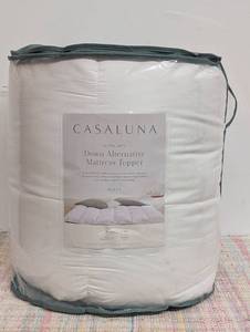 Down alternative mattress topper