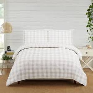 FullQueen Ivory & Cream Gingham Reversible Microfiber Comforter Room Essentials