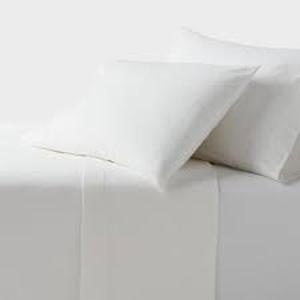 Full Christmas Ultra Soft Flannel Sheet Set White - Threshold