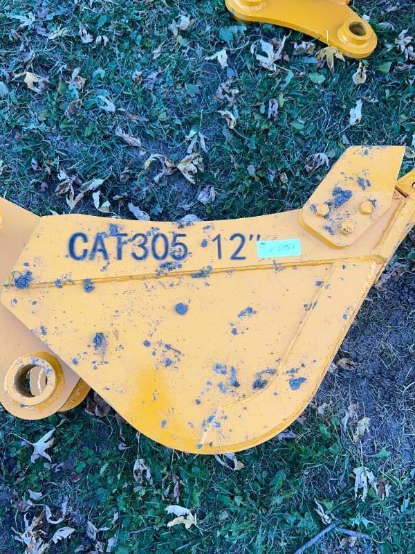 FUTURE CAT305 Excavator Bucket, 12 Inch (FT-BK)
