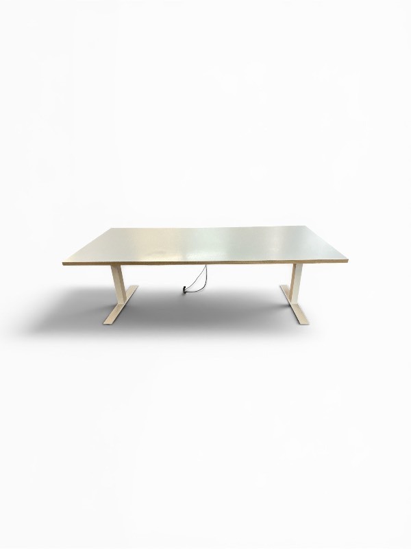 Knoll Power Sit Stand Adjustable Height Desk Retails for $1877