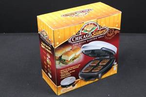 Chicago Sliders Non-Stick Electric Grill With Measuring Scoop