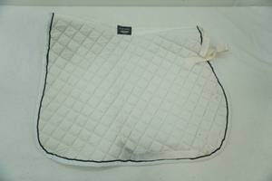 white saddle pad