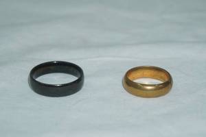 jewelry lot black band, gold toned band