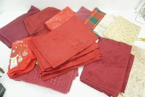 Table Cloths, Table Runners, Place Mats