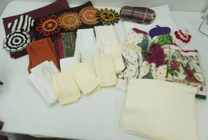 Table Cloths, Table Runners, Place Mats, Hot Pads, hot mats, dish towels