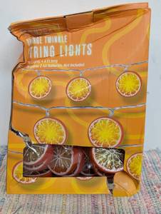 FUN DAY ORANGE TWINKLE STRING LIGHTS, 10 LIGHTS SHAPED AS ORANGE SLICE