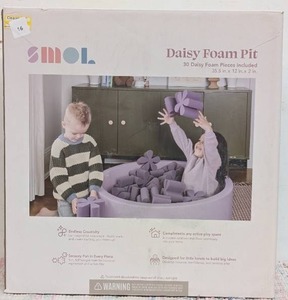 SMOL Foam Pit with Daisy Foam - 30pc