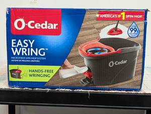 O-Cedar EasyWring Spin Mop and Bucket System Portable, Non-Abrasive, Reusable, Extendable Handle