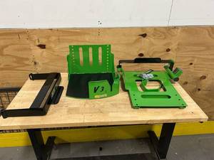 GREEN TOUCH INDUSTRIES Green Leaf Blower Rack MSRP $270