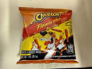 130x 1oz Cheetos Crunchy Flamin Hot
