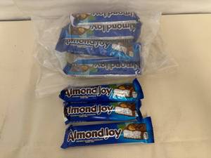 12x Almond Joy Candy Bars
