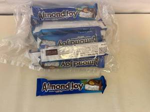 12x Almond Joy Candy Bars