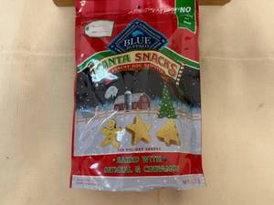 2x 4 11oz Bags Blue Buffalo Santa Snack Biscuits