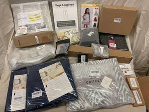 Mixed Lot Caitina, Fampety & New Look Home Decor and Apparel