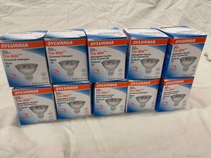 Sylvania Tru-Aim 50W Covered Halogen Spot 10 Degree Bulbs (Lot of 9)