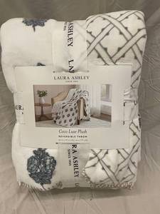 Laura Ashley Coco Luxe Plush Reversible Throw Blanket 60 X 70 in