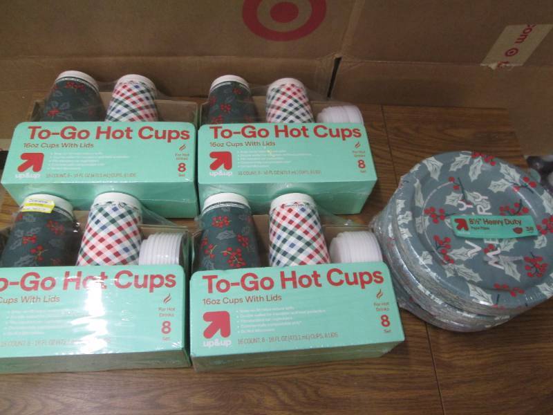 4 8 Packs of hot and cold cups with...