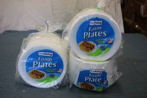 Foam plates sturdy and soak proof 8...