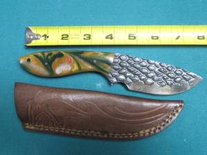 New Hand Crafted Damascus Blade Style Knife