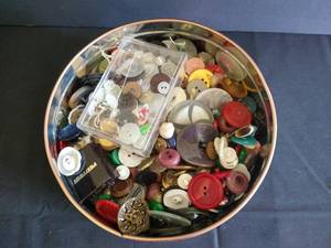 Tin of Vintage Buttons