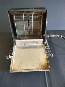 Art Deco GE Hot Point Flop Toaster- WORKS