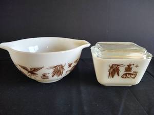 Pyrex Early American Cinderella Bowl & Refrigerator Dishes