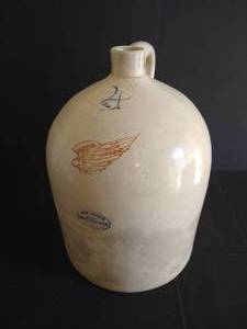 N1920 Beehive 5 Gallon Stoneware Jug