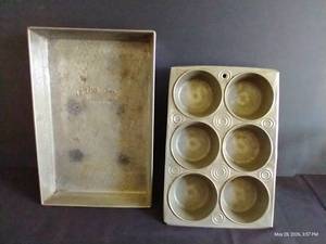 Vintage Bake King 6- Cup Muffin Tin & Pan