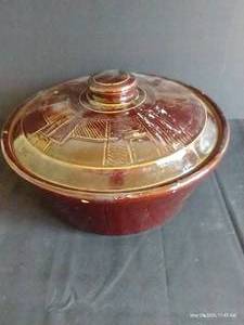 Bean Pot wLid marked USA