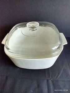 5 Quart Corningware Casserole Dish w Pyrex Lid
