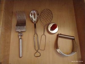Vintage Slicer Tool, Beaters, Wooden Handle, Cutter  & Pastry Blender