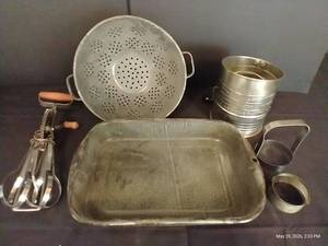 Granitware Colander & Pan, Sifter, Cutter & Egg Beater