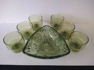 Green Depression Glass Bowl & Small Cups