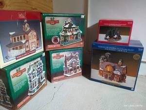 (6) Christmas Village Buildings - Complete in Boxes