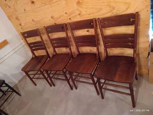 (4) Matching Antique Wooden Dining Chairs
