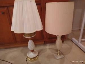 (2) Beautiful Vintage Lamps
