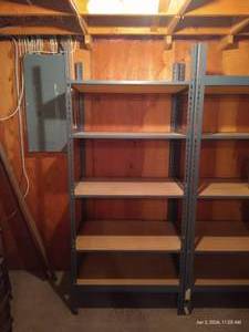 Metal Shelf Unit With (5) Shelves