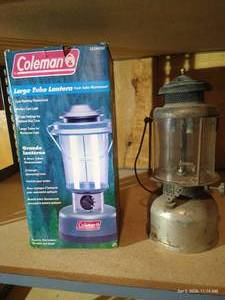 (2) Coleman Lanterns