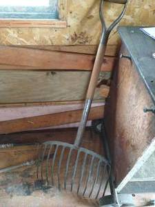 Antique Primitive 12 Tine Pitchfork