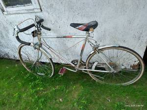 Vintage Medalist 12-Speed Bike