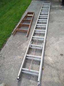 (2) Ladders - Wood Stepladder & Aluminum Extension Ladder