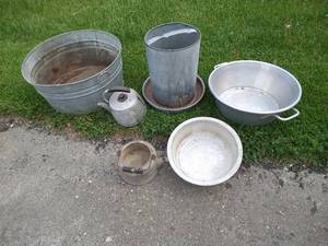 Misc Vintage Metal Items - Wash Tub, Chicken Feeder, Etc