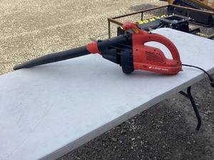 Black and Decker Electric Leaf Blower