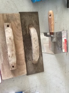 3 Hand trowels