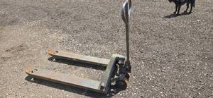 Hydraulic Pallet Jack  Works (We tested)