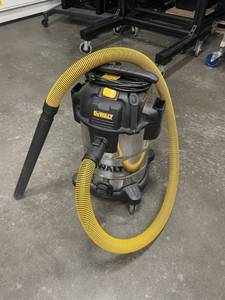 DeWalt DXV08SA 8-Gallon Stainless Steel Wet  Dry Shop Vac Vacuum