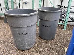 Lot of 2 - Hubert Heavy-Duty Commercial-Grade Trash Cans  Garbage Containers  Recycle Bins