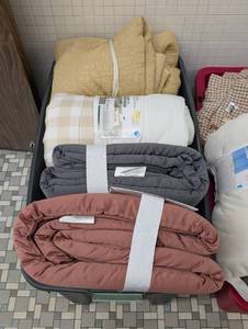 Lot of Room Essentials Bedding