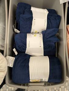 Lot of Room Essentials Navy Blue Plaid Comforters